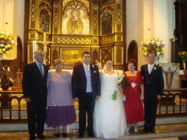 los novios y los padrinos