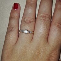 Vuestro anillo de prometida - 1