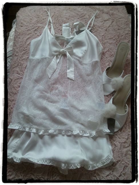 Pijamita y Zapatillas Etam