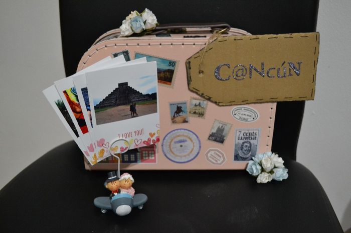 Centro de mesa con las fotos 