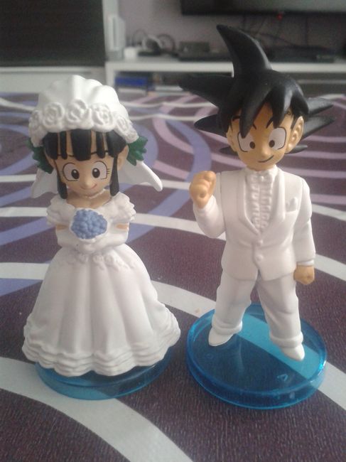 Figura goku y chichi novios - 1