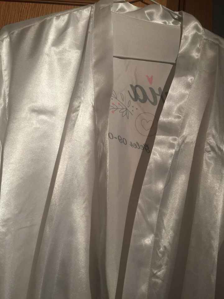 Bata personalizada para el dia b - 6