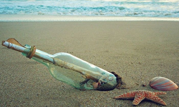 Botella que llega del mar...
