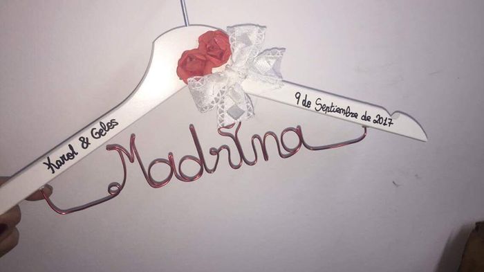 Perchas personalizadas - 3