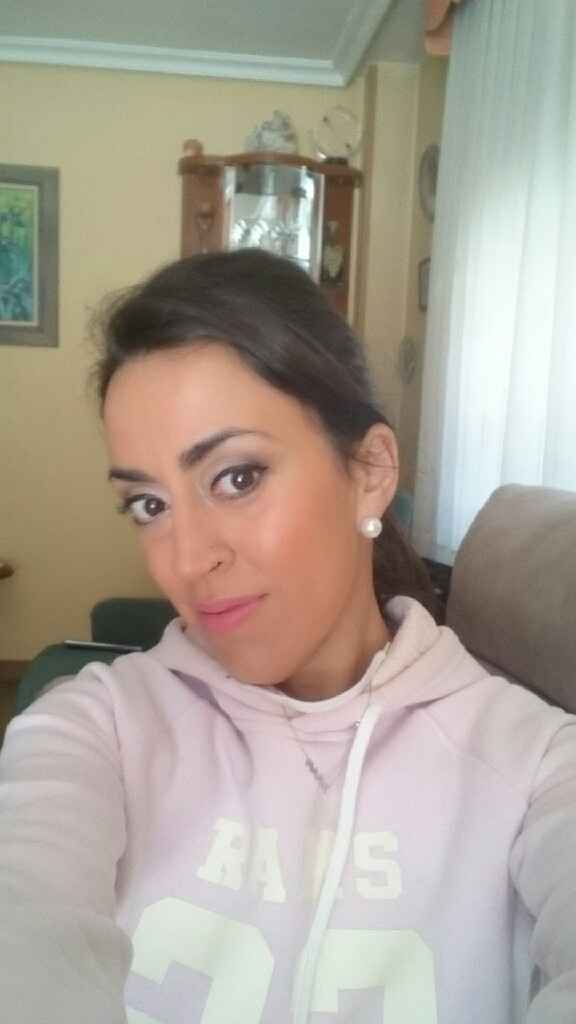 ¡Ayuda! ¿Qué opináis sobre mi maquillaje y mi peinado? - 1