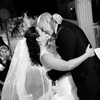 beso justo despues de la ceremonia