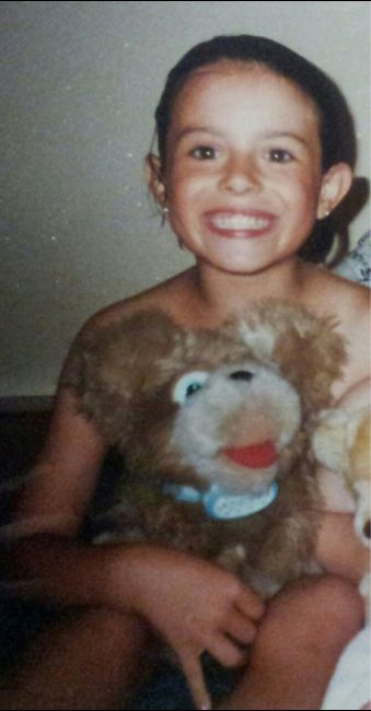 Hoy toca volver al pasado 🥰 ¿jugamos a enseñar una foto nuestra de cuando éramos pequeños? a veces volver a recordad esas épocas siempre nos saca una  7
