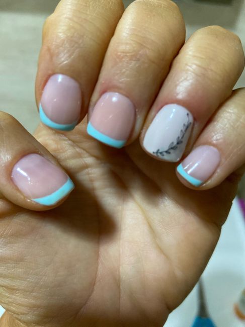 Manicura negra para novia - 1
