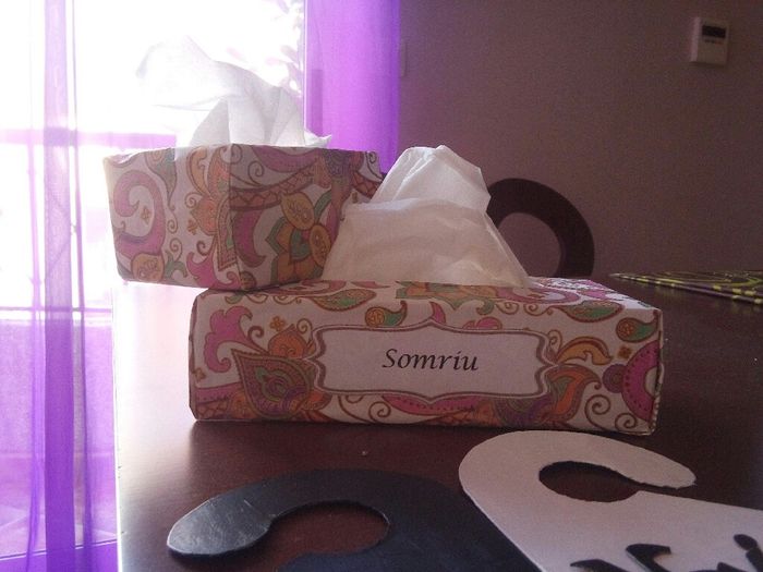 Caja mañuelos de un solo uso - 1
