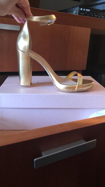 ¿De qué color vais a llevar los zapatos? - 1