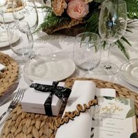 Dar detalle en mano o en dejar en la mesa - 1