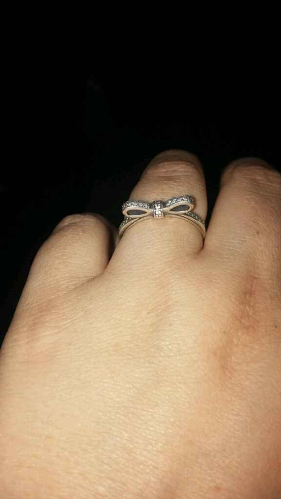 Pongamos todas nuestro anillo de compromiso - 1