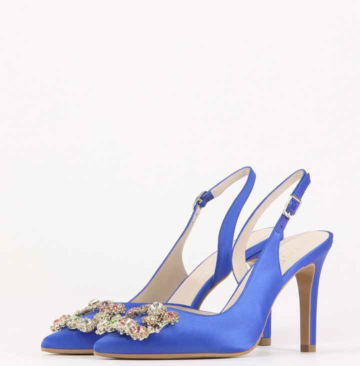 Dilema con zapatos de color y pelo - 1