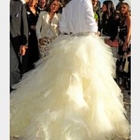 Tienda  confección de trajes de novia en a coruña - 1