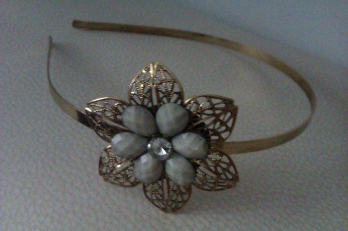 Diadema dorada