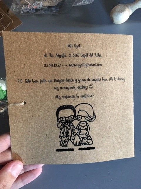Invitación por detrás