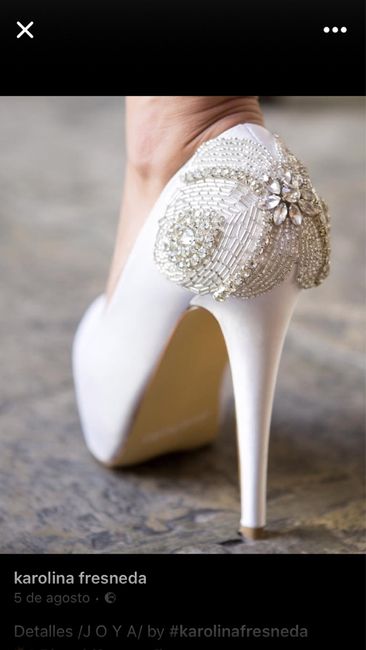 Zapatos con pedreria - 1