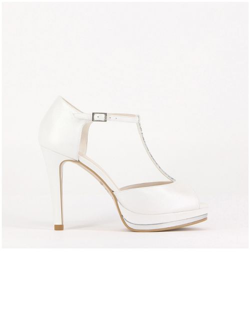 Bonitos mis zapatos ehhh