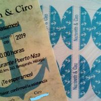 Invitación y pegatina