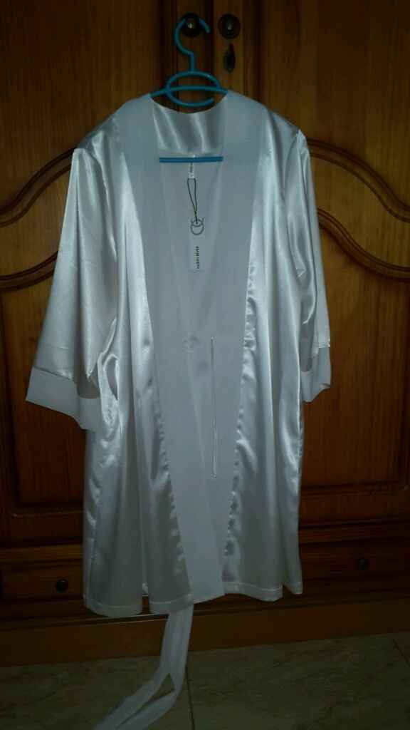 El ejido:dónde comprar bata, camisón y zapatillas novia - 2