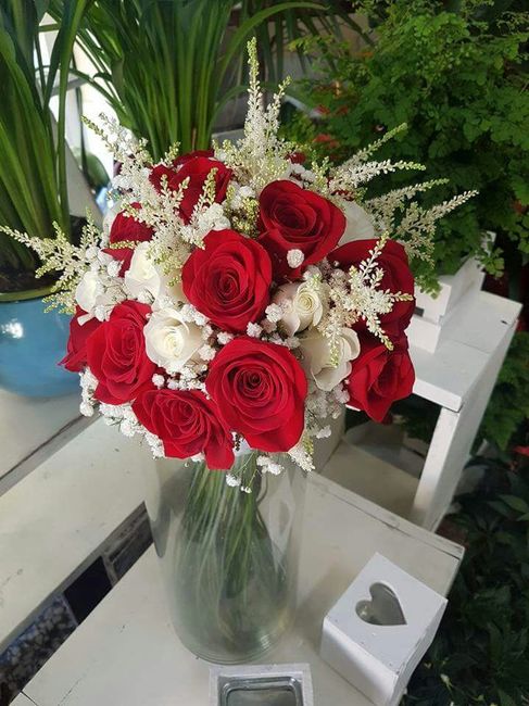 Ramo rojo y blanco