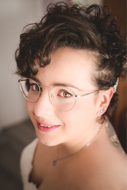 Novia con gafas 👓 en el día de su boda - 5
