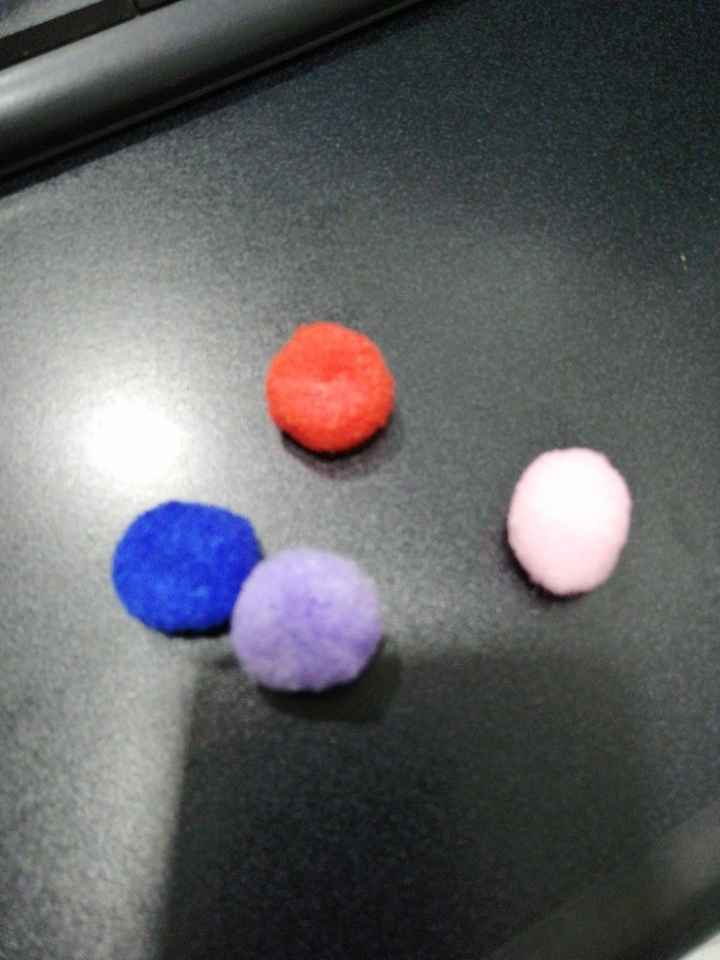 Conos de pompones terminados😎 - 1