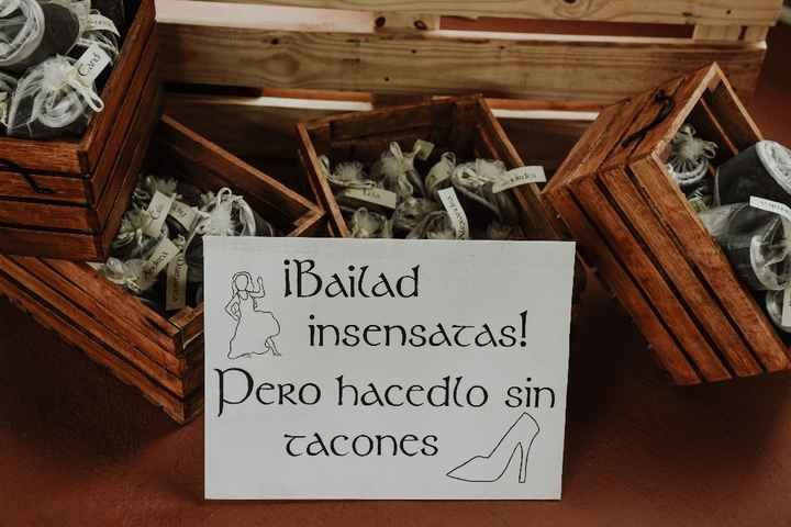 Cartel para las bailarinas