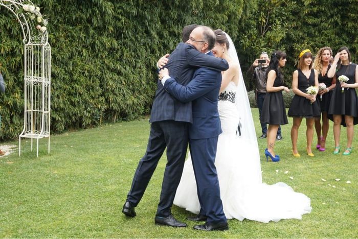 Entrada a la ceremonia con mi padre🖤 - 2