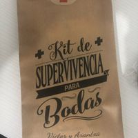 kit de supervivencia para invitados - 1