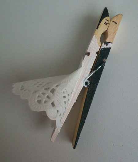 Pinza para invitaciones