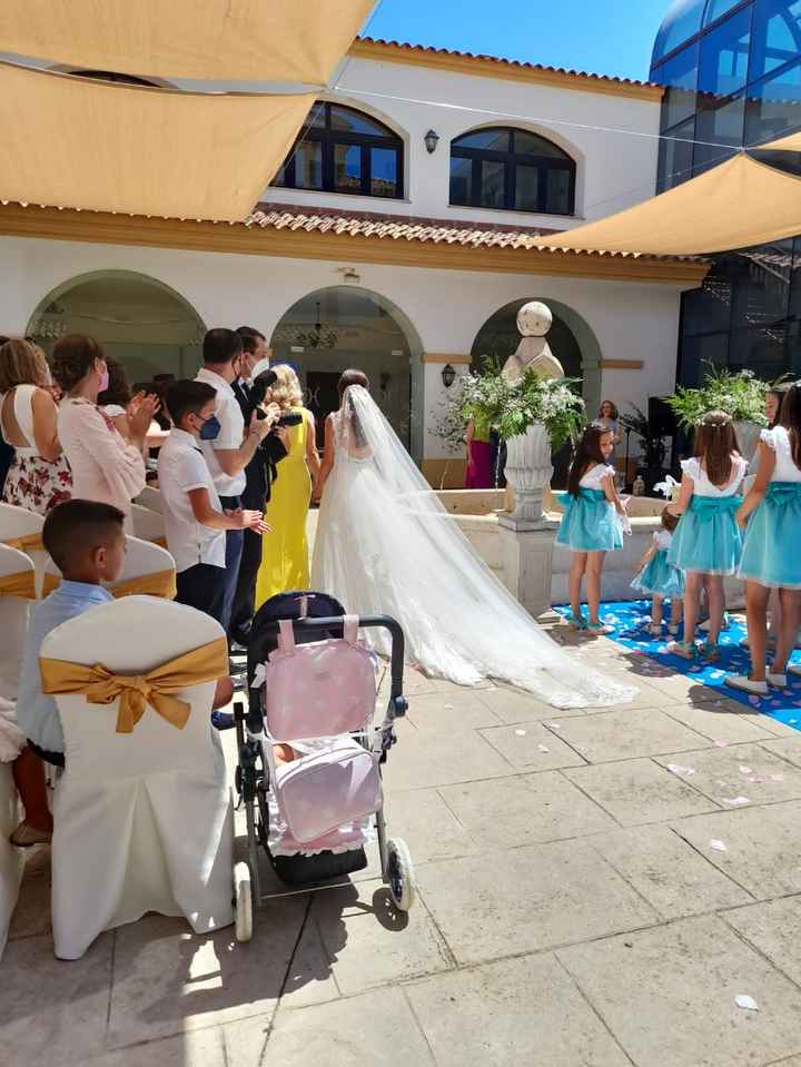 Felizmente casada - 1