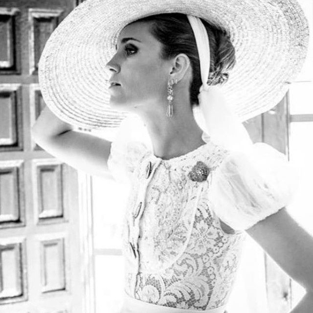 Novias con sombrero - 3