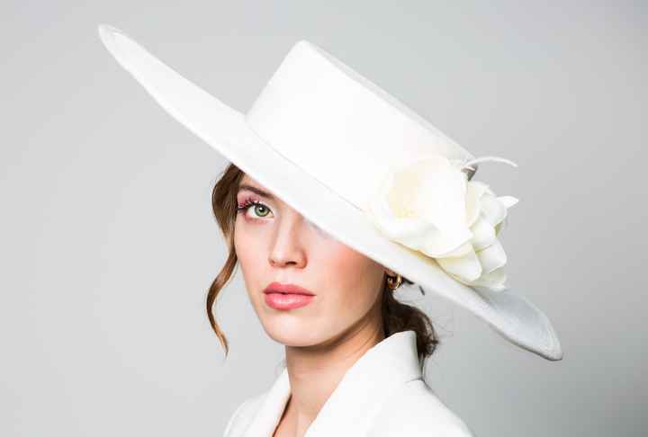 Novias con sombrero - 4