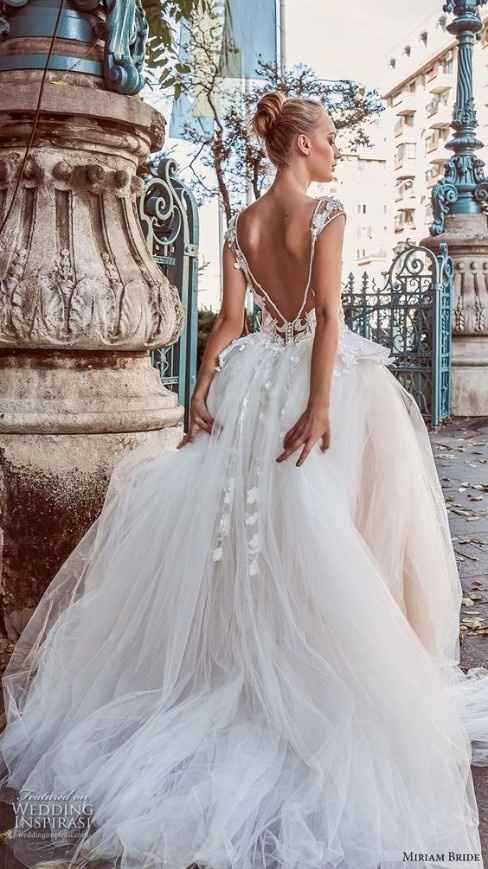 B. vestido
