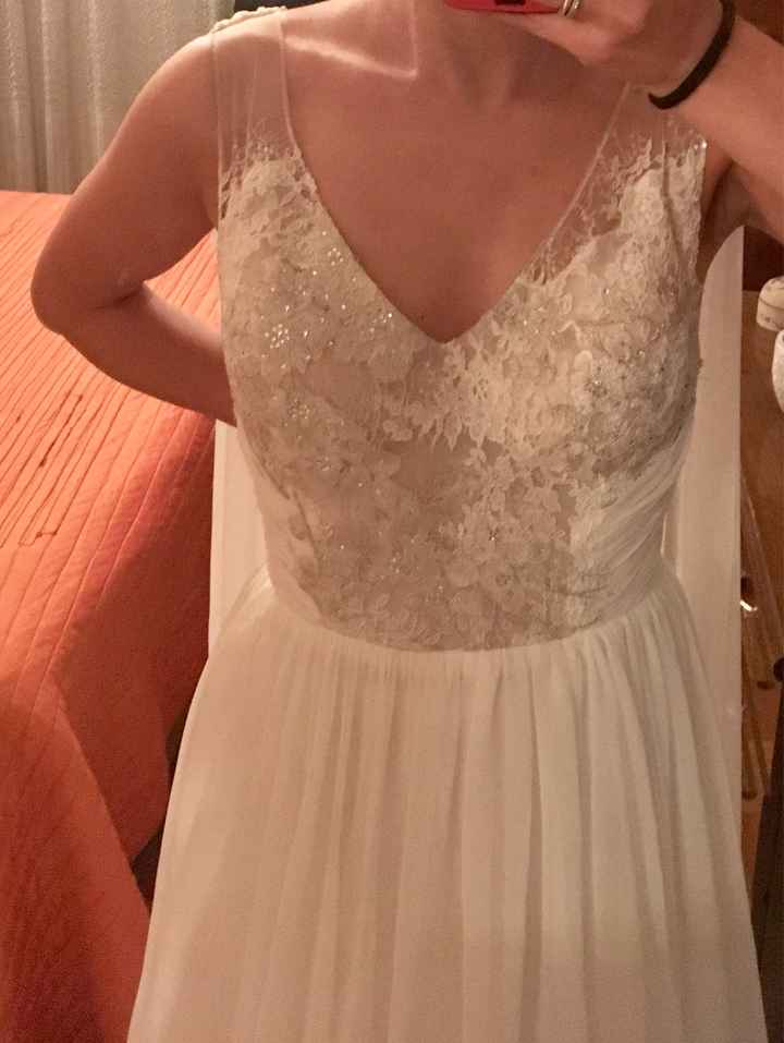 Dudo si hacerle escote a mi vestido - 1