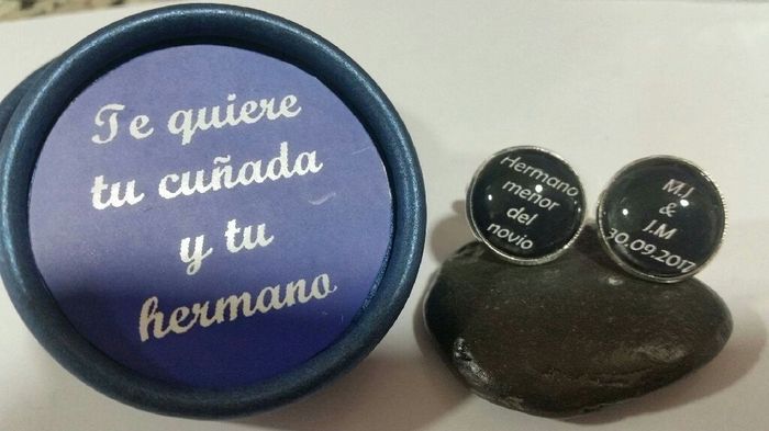 Gemelos y camafeo - 2