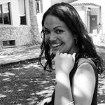 María