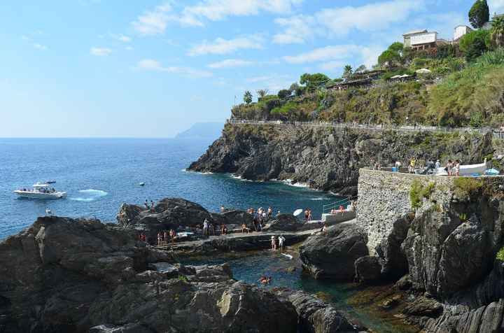Manarola (Para mi el pueblo más chulo por la piscina natural que tiene)