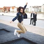 María
