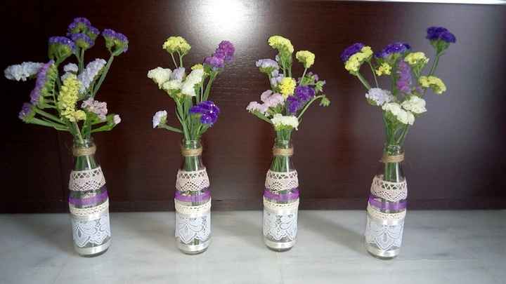 Las botellas decoradas de mi boda para los centros de las mesas. - 3