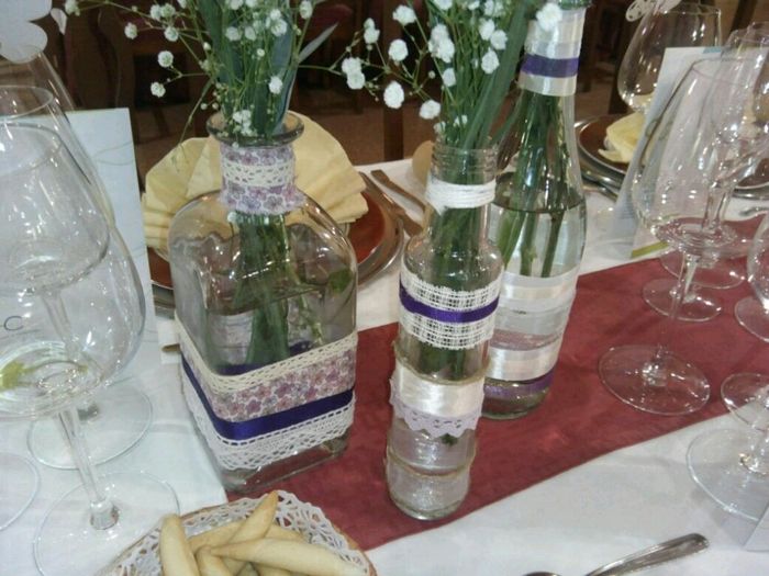 Las botellas decoradas de mi boda para los centros de las mesas. - 4