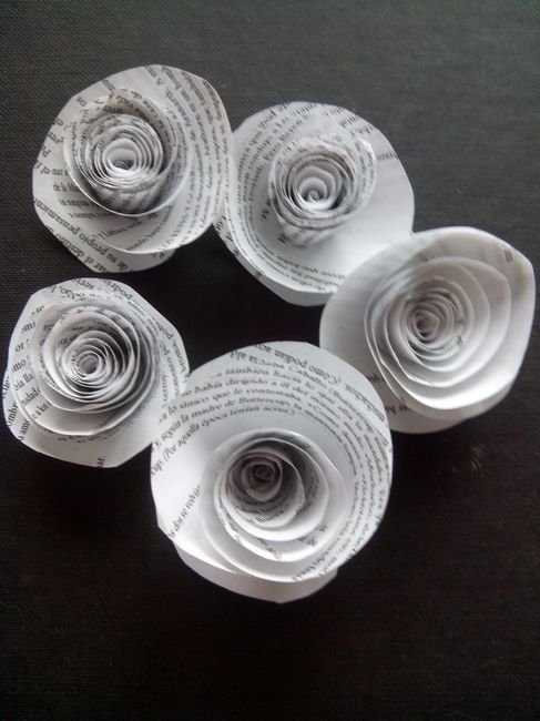 rosas de papel enrollado