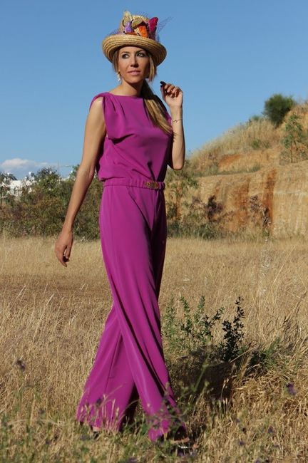 3. Mono morado ancho