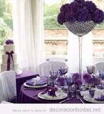 6. Mesa en morado