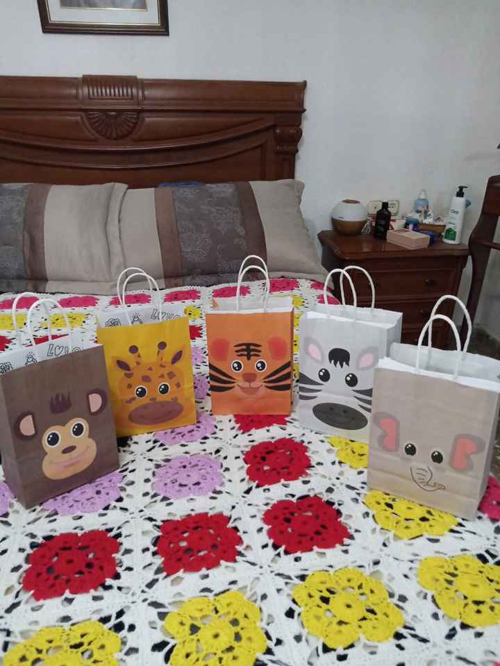 Preparando ya los detallitos!!!👩👦 - 1