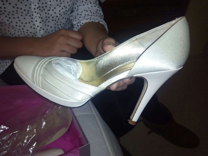 ¿De qué color son tus zapatos de novia? - 1