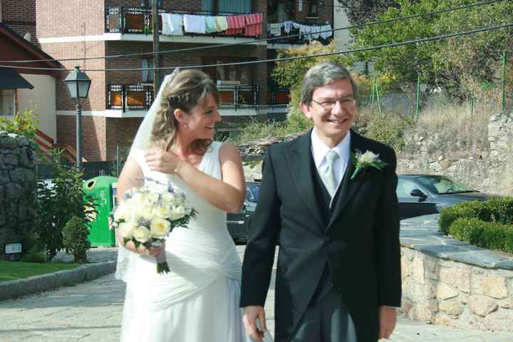 De camino a la entrada de la iglesia 