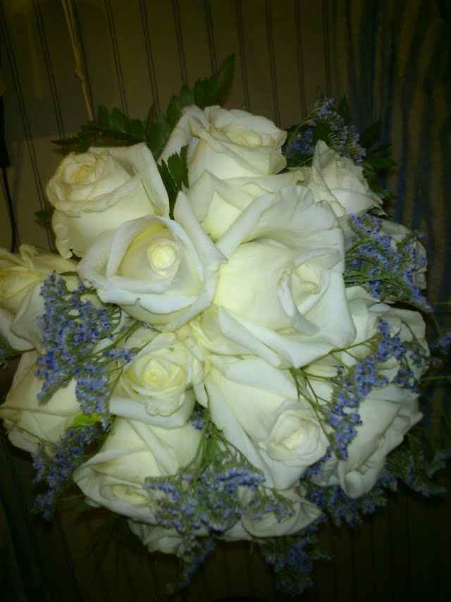 Ramo rosas blancas y lilium