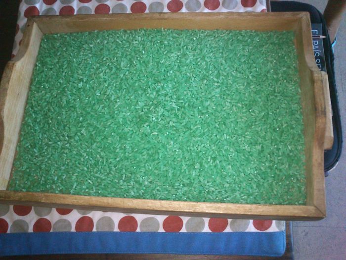 arroz teñido de verde!